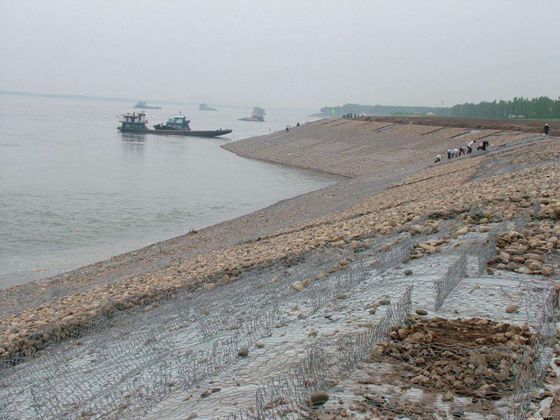 堤坝雷诺护垫